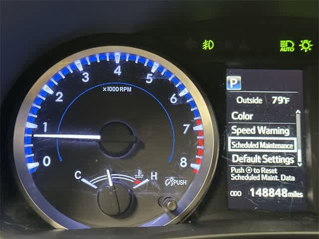 2018 Toyota Highlander LE Plus Blizzard Pearl at AutoNation Ford Gulf Fwy