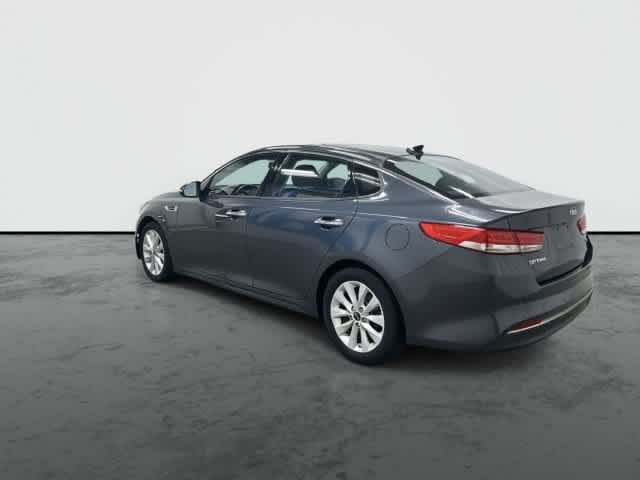 2017 Kia Optima photo 9 of 33
