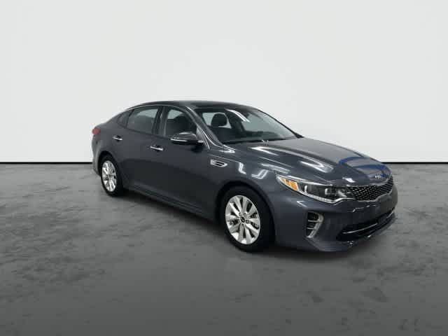 2017 Kia Optima photo 5 of 33