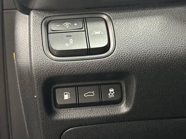 2017 Kia Optima photo 19 of 33