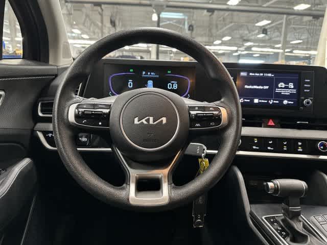 2025 Kia Sportage photo 15 of 32