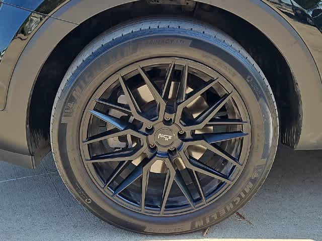 2022 Kia Telluride photo 13 of 31