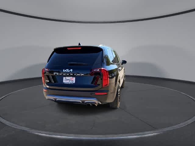 2022 Kia Telluride photo 7 of 31