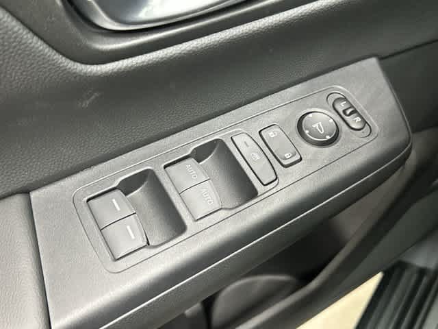 2027 Honda CR-V photo 19 of 31