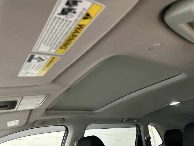 2027 Honda CR-V photo 26 of 31