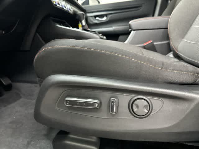 2027 Honda CR-V Hybrid photo 25 of 31