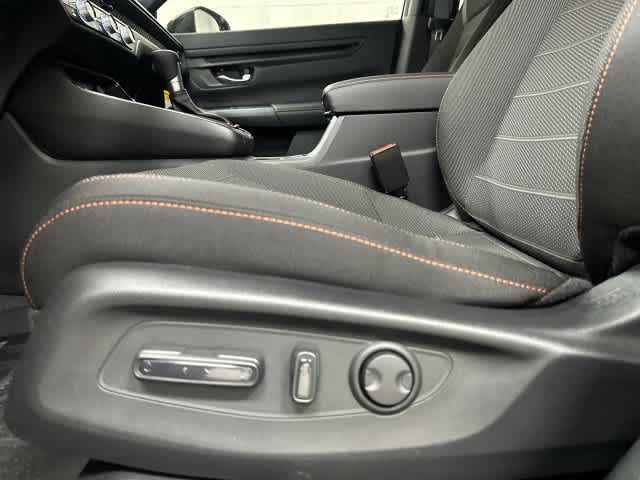 2027 Honda CR-V Hybrid photo 26 of 32