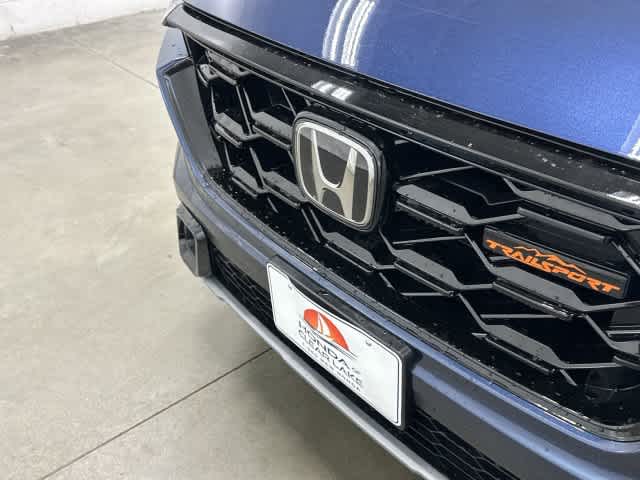2027 Honda CR-V Hybrid photo 30 of 32