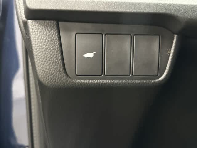 2027 Honda CR-V Hybrid photo 19 of 32