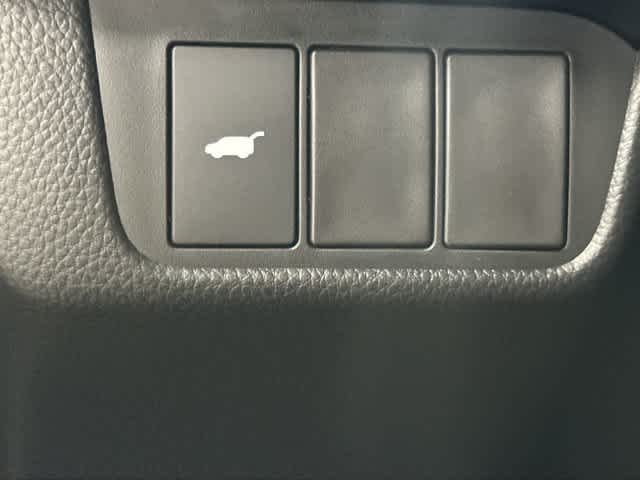 2026 Honda CR-V Hybrid photo 19 of 33