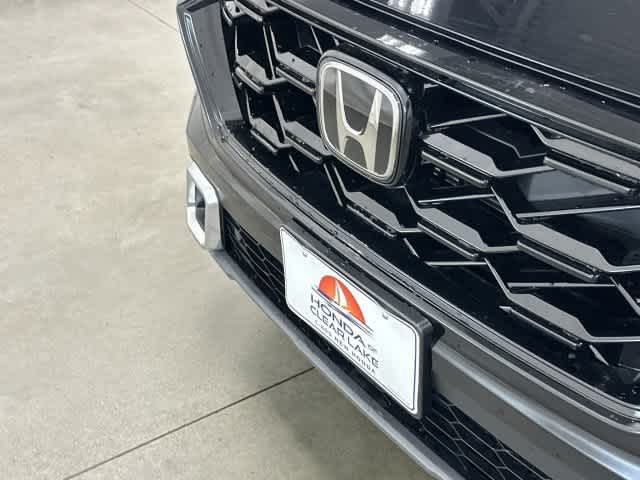 2026 Honda CR-V Hybrid photo 31 of 33