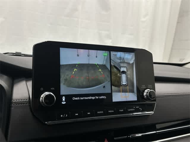 2023 Mitsubishi Outlander SE White Diamond at HGreg Houston