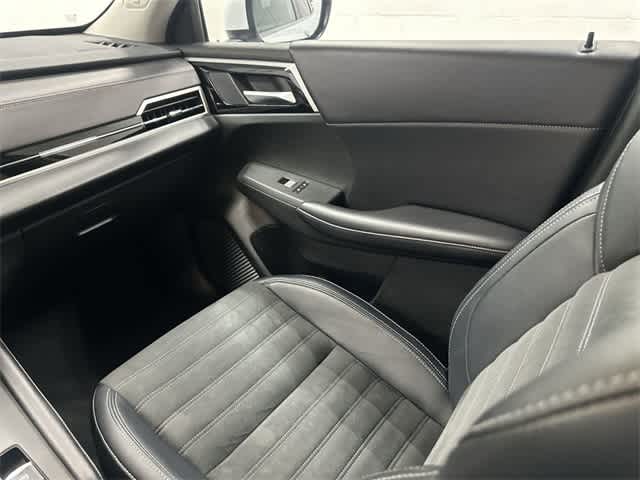 2023 Mitsubishi Outlander SE White Diamond at HGreg Houston