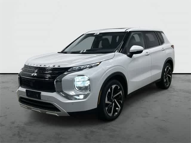 2023 Mitsubishi Outlander SE White Diamond at HGreg Houston