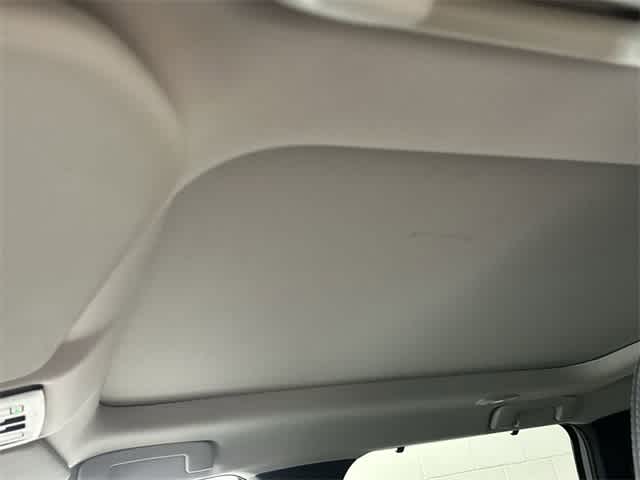 2023 Mitsubishi Outlander SE White Diamond at HGreg Houston