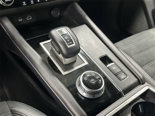 2023 Mitsubishi Outlander SE White Diamond at HGreg Houston