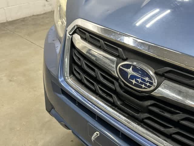 2017 Subaru Forester photo 30 of 32
