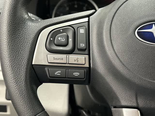 2017 Subaru Forester photo 17 of 32