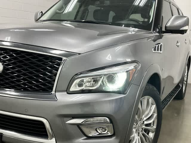 2017 INFINITI QX80 photo 32 of 33