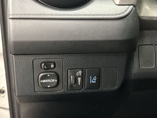 2018 Toyota RAV4 LE Silver Sky Metallic at Beck & Masten Kia