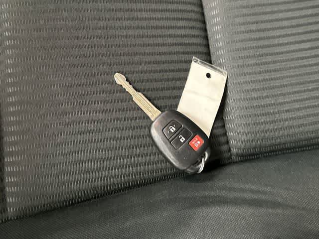 2018 Toyota RAV4 LE Silver Sky Metallic at Beck & Masten Kia