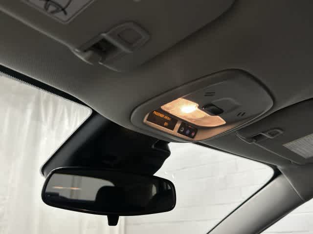 2025 Chevrolet Trax photo 21 of 32