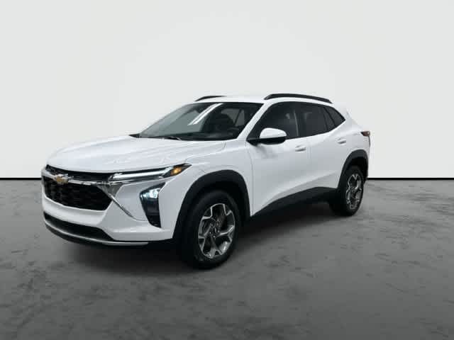 2025 Chevrolet Trax photo 8 of 32