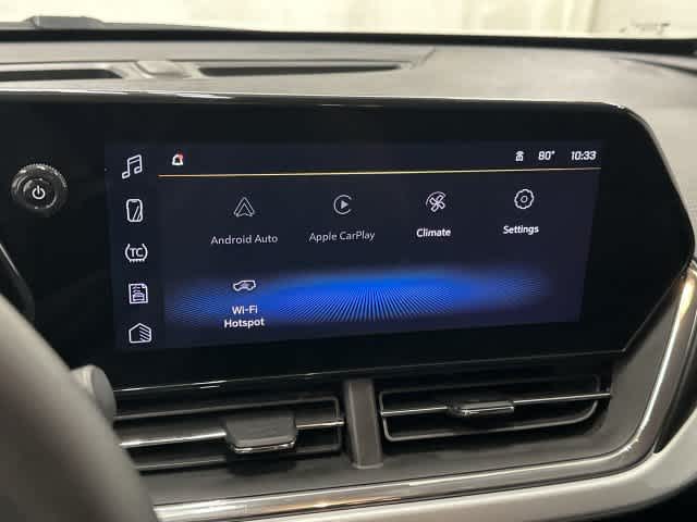 2025 Chevrolet Trax photo 22 of 32