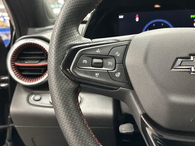 2024 Chevrolet Trax photo 17 of 32