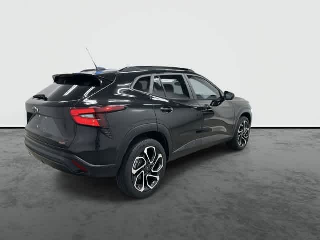 2024 Chevrolet Trax photo 4 of 32
