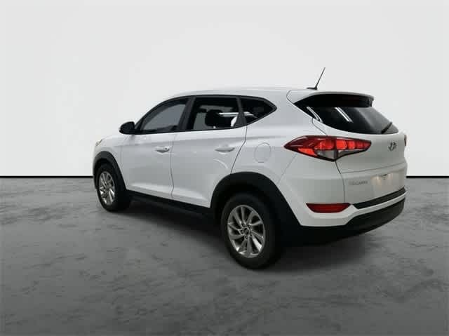 2016 Hyundai Tucson SE Dazzling White at Honda of Clear Lake
