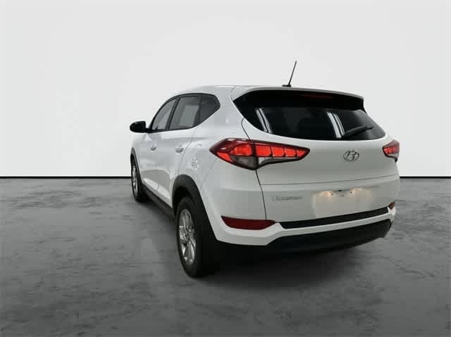 2016 Hyundai Tucson SE Dazzling White at Honda of Clear Lake