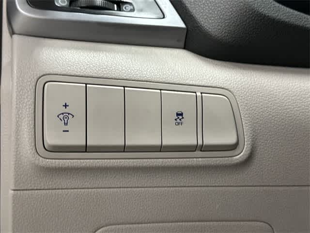 2016 Hyundai Tucson SE Dazzling White at Honda of Clear Lake