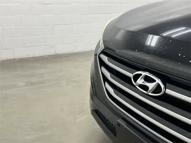 2017 Hyundai Tucson SE Black Noir Pearl at Texan GMC Buick