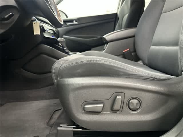 2017 Hyundai Tucson SE Black Noir Pearl at Texan GMC Buick