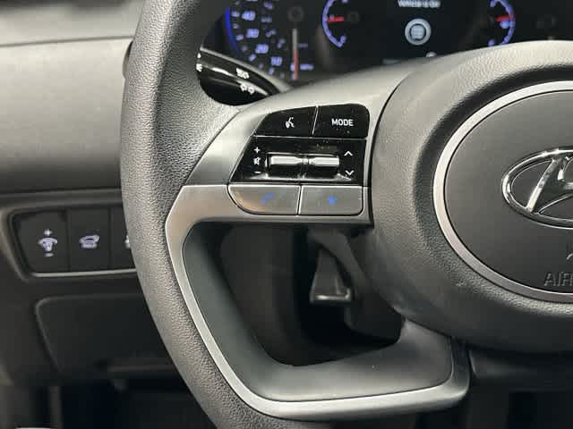 2024 Hyundai Tucson photo 17 of 32