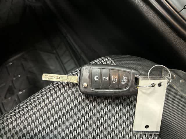 2019 Hyundai Kona SE Chalk White at HGreg Houston