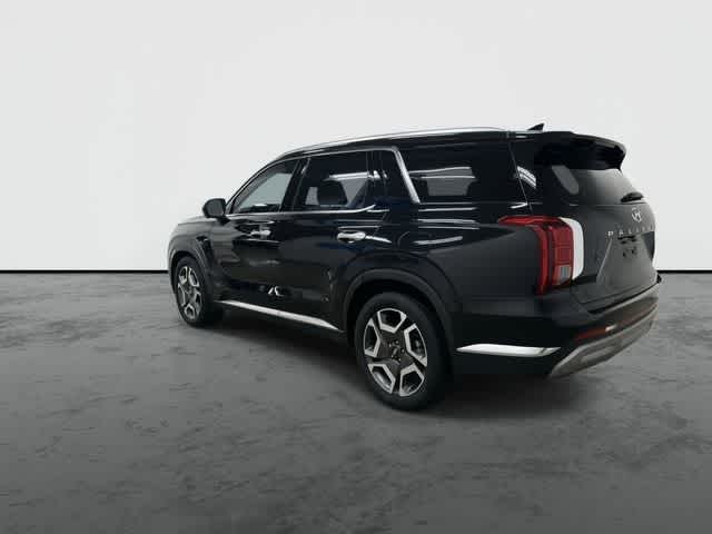 2023 Hyundai Palisade Limited Abyss Black Pearl at Friendly Ford Crosby
