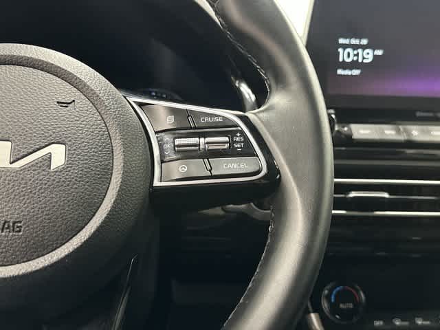 2023 Kia Seltos photo 18 of 33