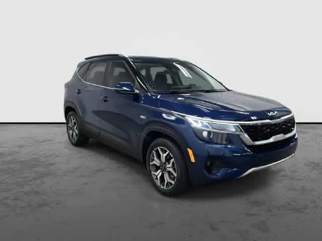2023 Kia Seltos photo 6 of 33