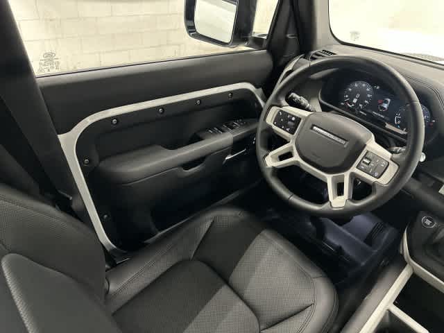 2025 Land Rover Defender photo 12 of 33