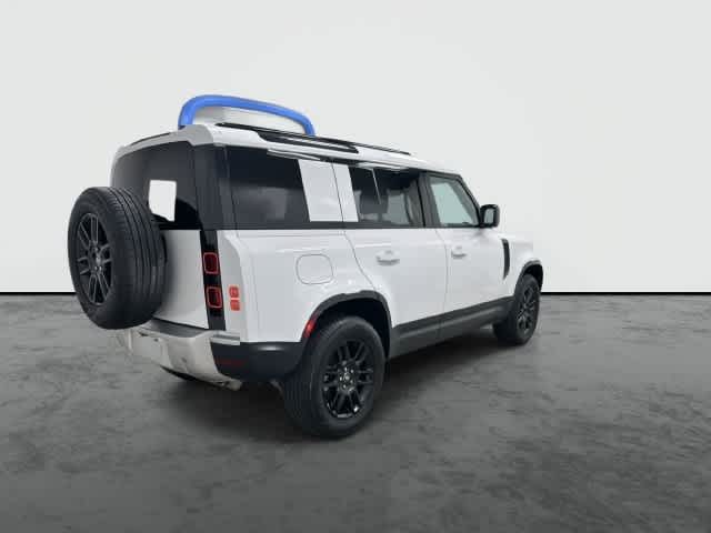 2025 Land Rover Defender photo 3 of 33