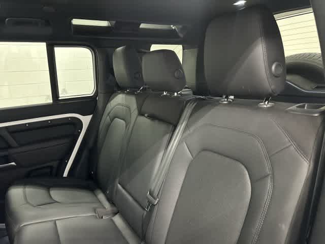 2025 Land Rover Defender photo 14 of 33