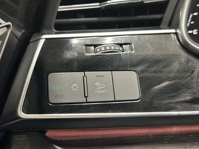 2024 Audi Q7 Premium Plus Satellite Silver Metallic at Texan GMC Buick