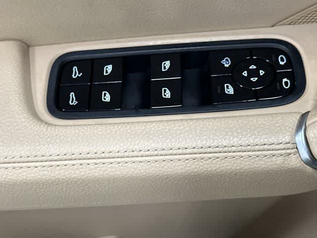2019 Porsche Cayenne  White at AutoNation USA Katy