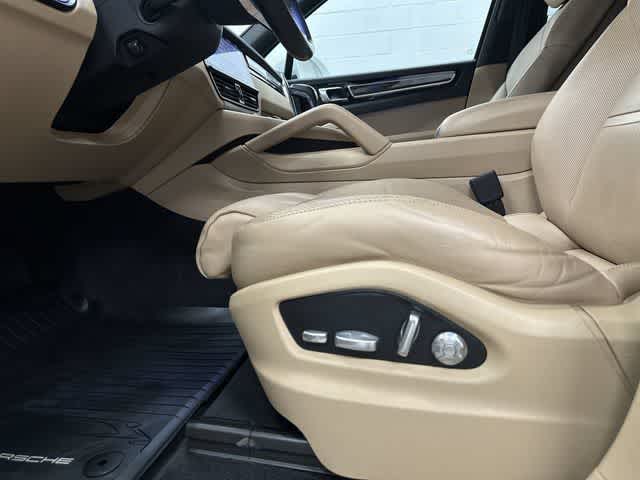 2019 Porsche Cayenne  White at AutoNation USA Katy