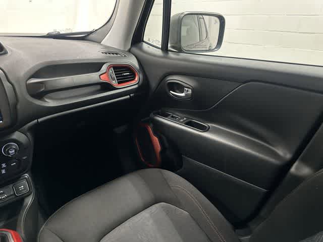 2021 Jeep Renegade Trailhawk Granite Crystal Metallic Clearcoat at AutoNation USA Houston