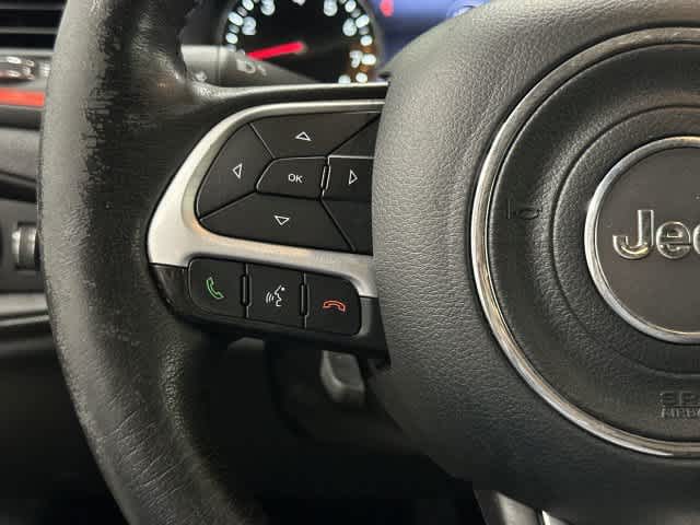 2021 Jeep Renegade photo 16 of 31