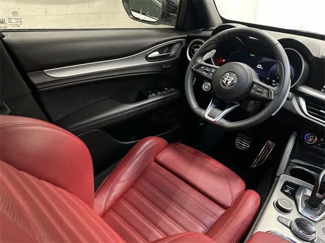 2024 Alfa Romeo Stelvio Veloce - 11