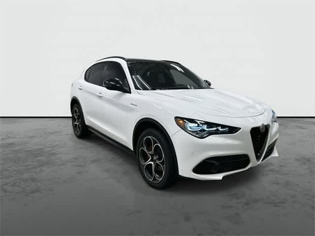 2024 Alfa Romeo Stelvio Veloce - 5